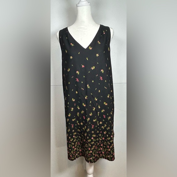 Old Navy Black Floral Dress. V-Neck. Sleeveless. Tie in the Back. Size L. - Picture 1 of 7